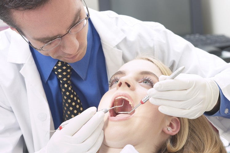 All About The Periodontist Of Simi Valley Dentist